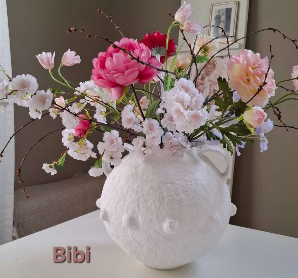 papier maché kruikvaas bibi